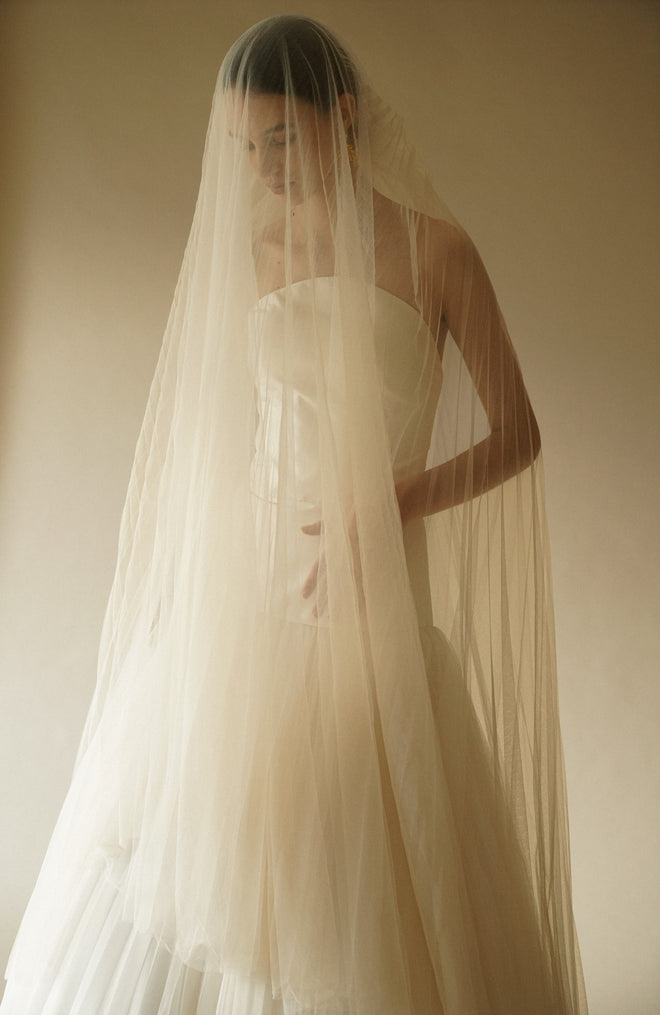 PLEATS OF LOVE VEIL