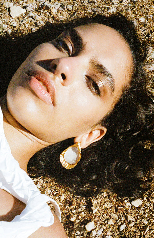 OYSTER EARRINGS