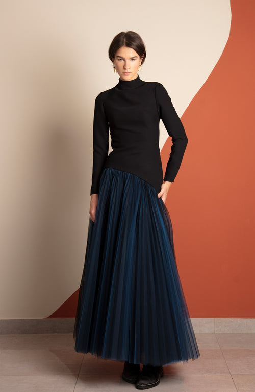 REFLECTION GOWN