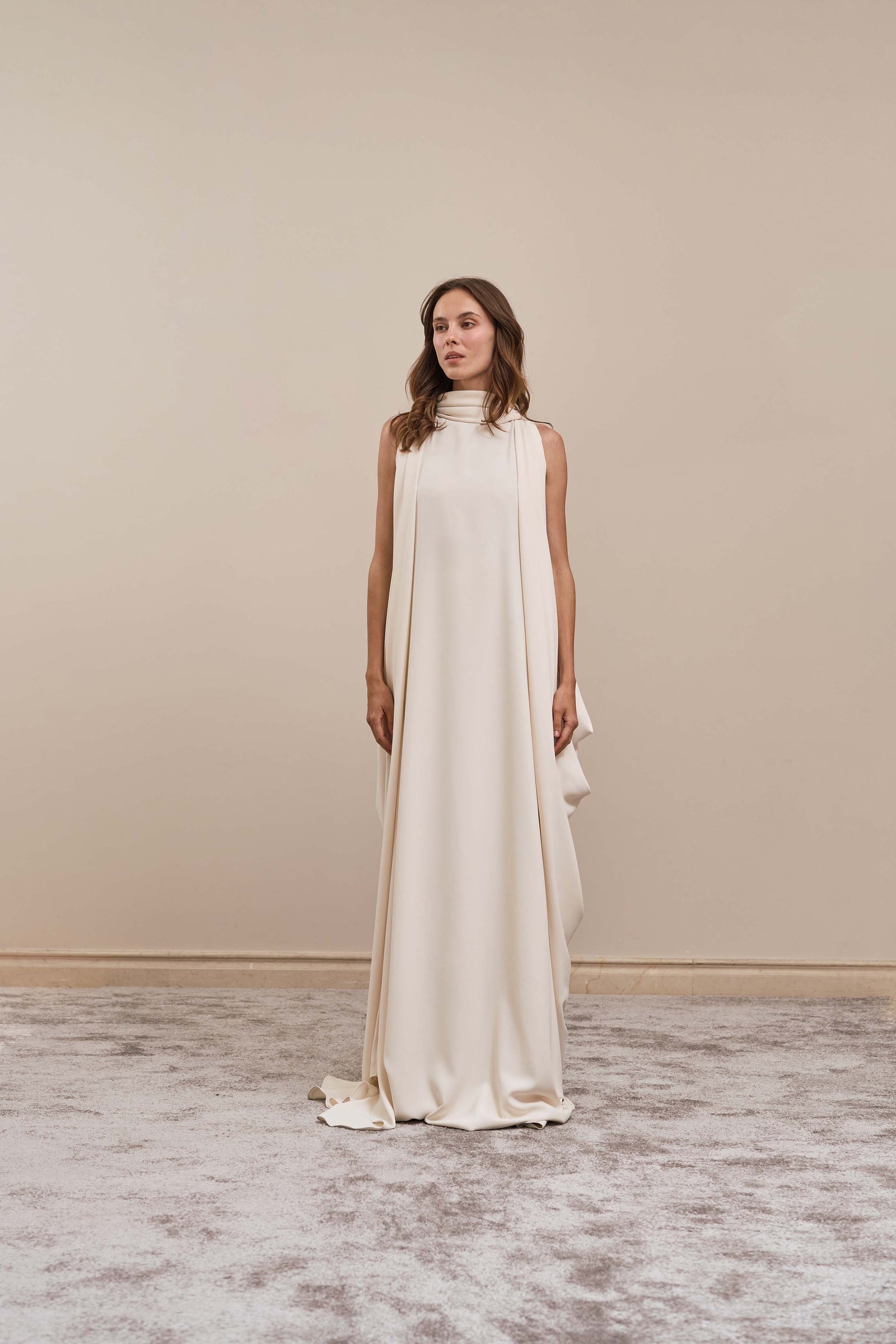 ECLIPSE GOWN