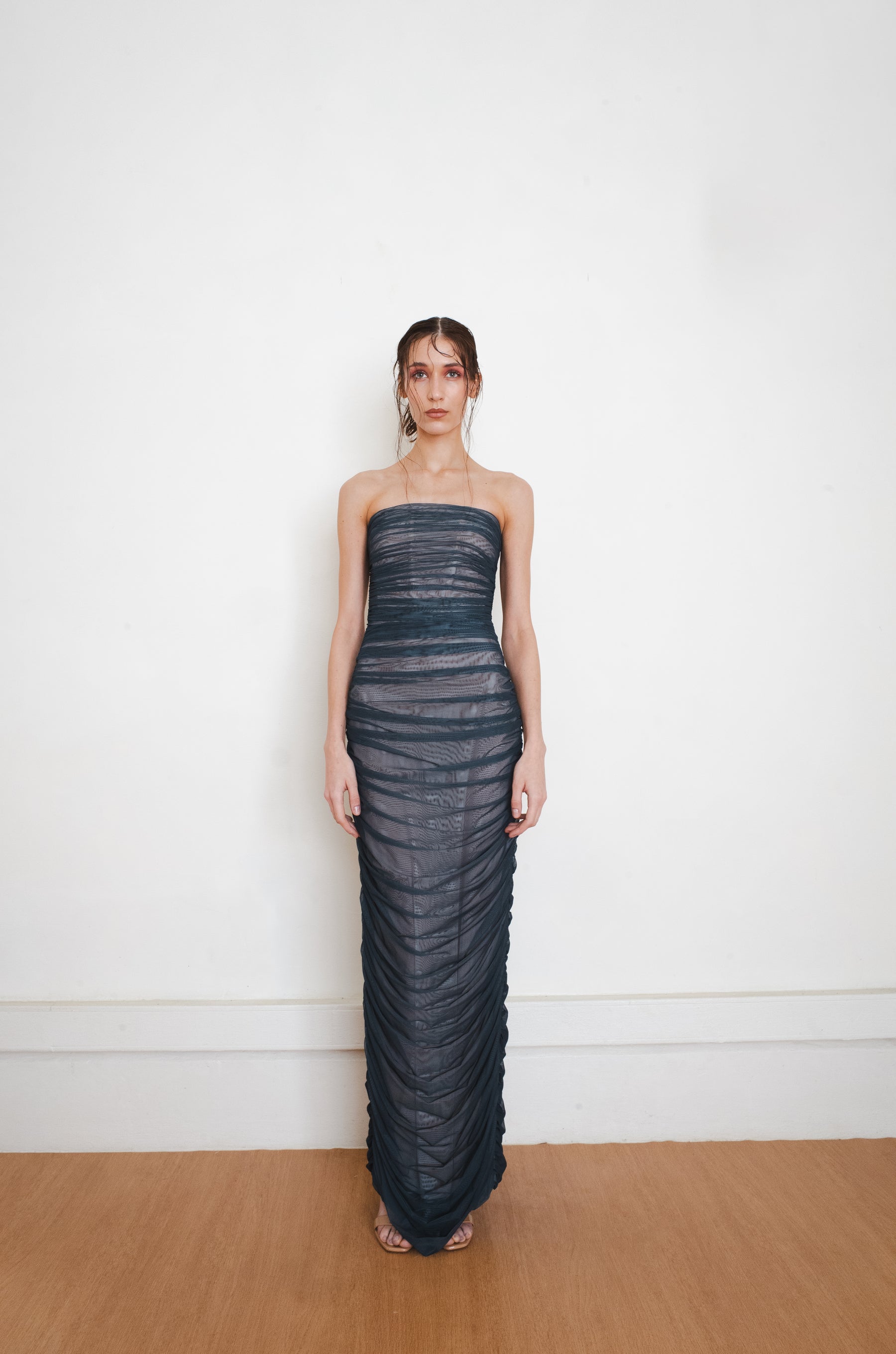 FADE GOWN