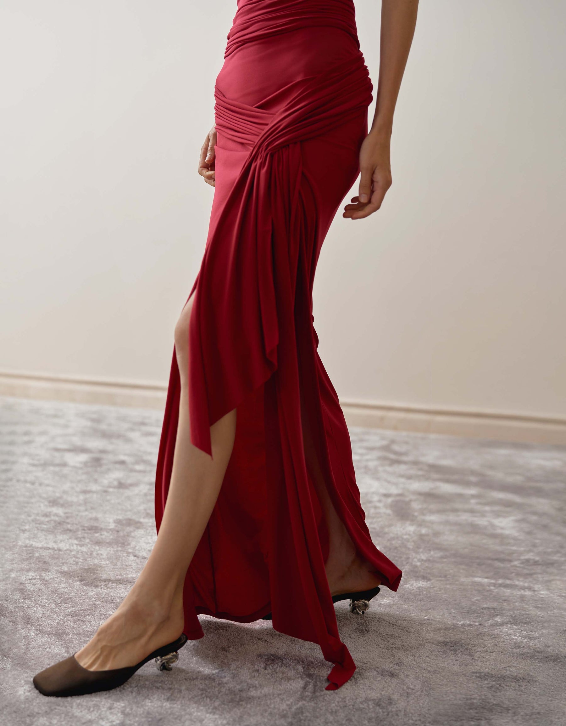 CURVE GOWN