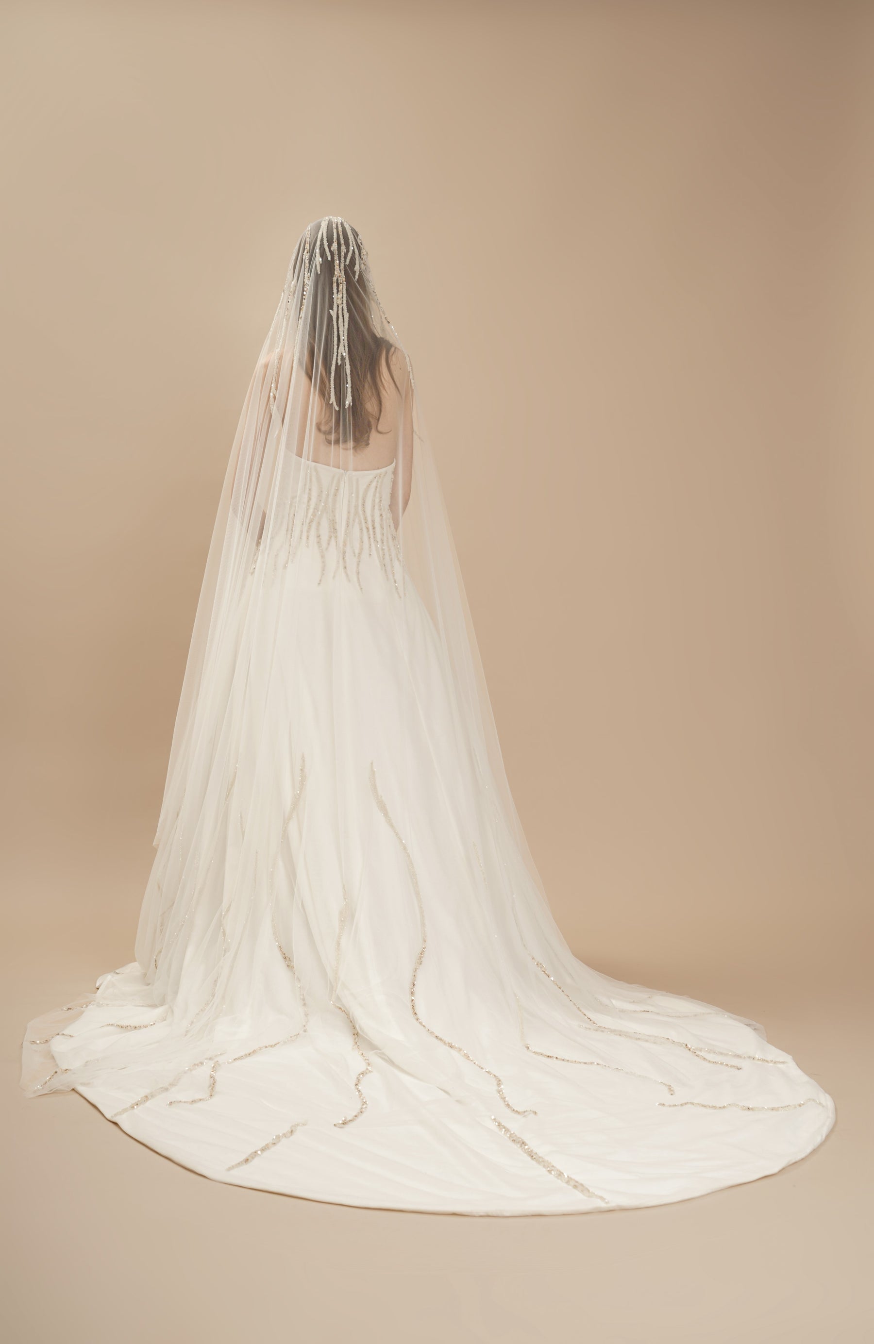 FLOW GOWN
