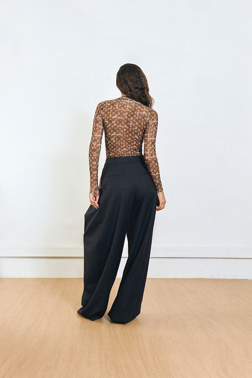 PINCHED PANTS