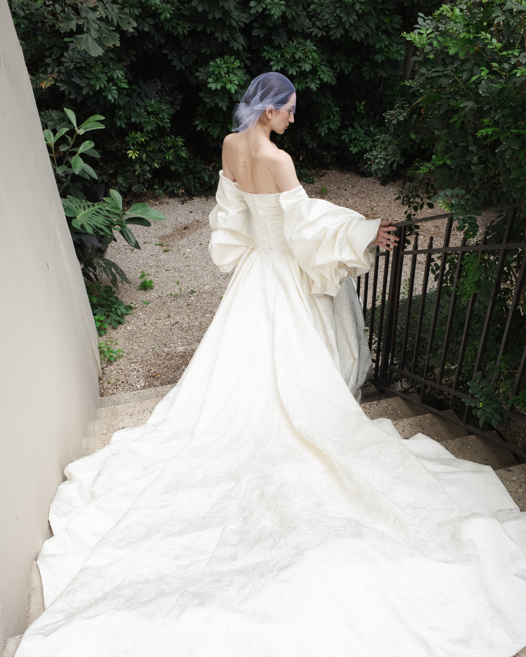 BLOOM GOWN