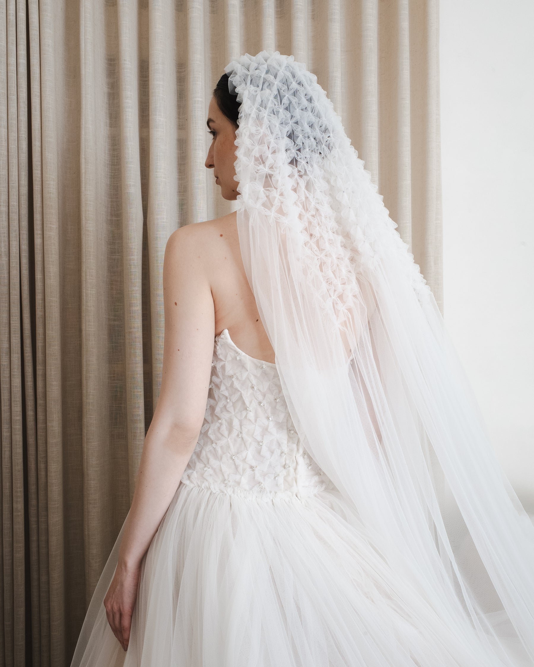 POISE VEIL