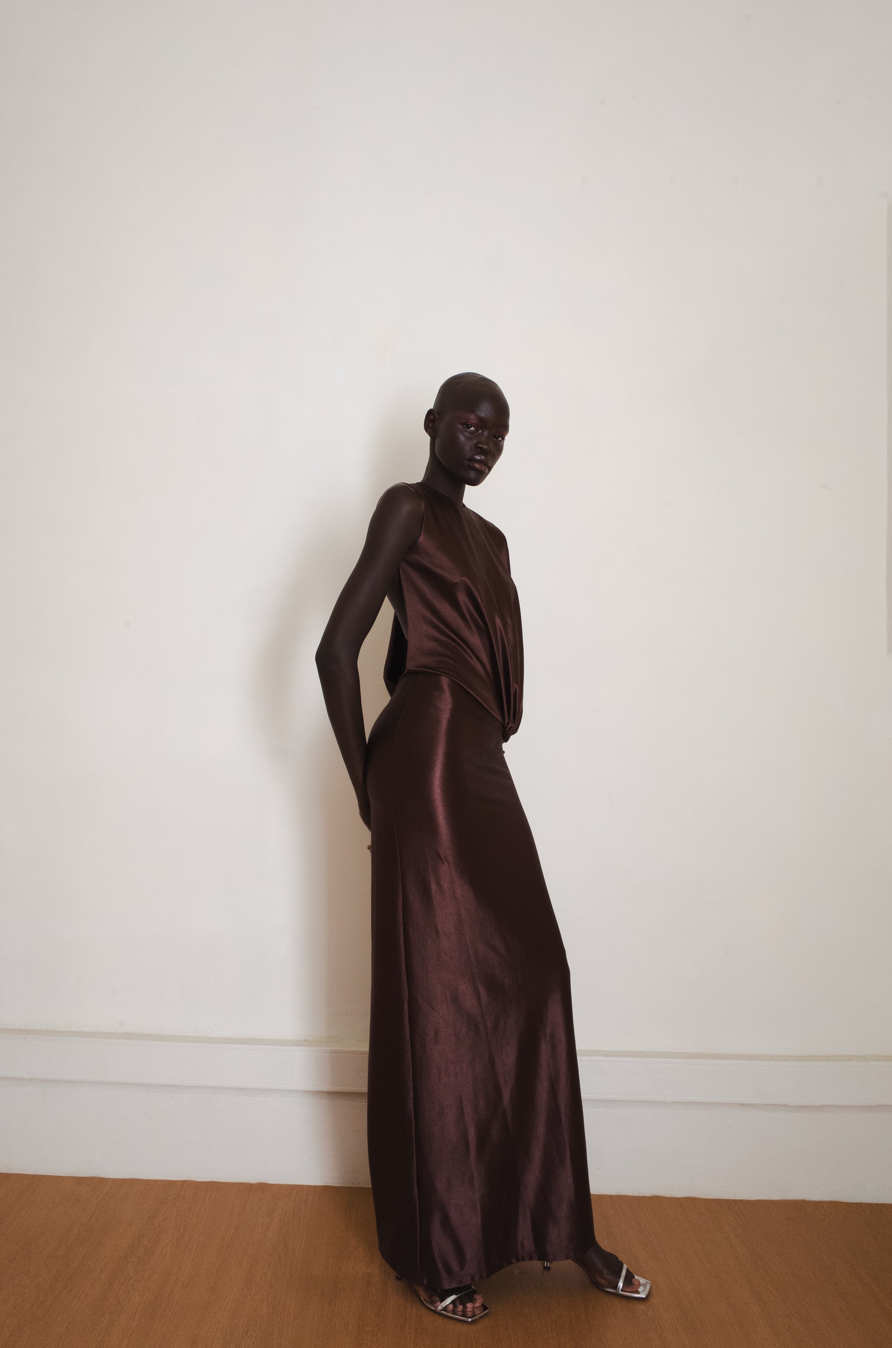 LINGER GOWN