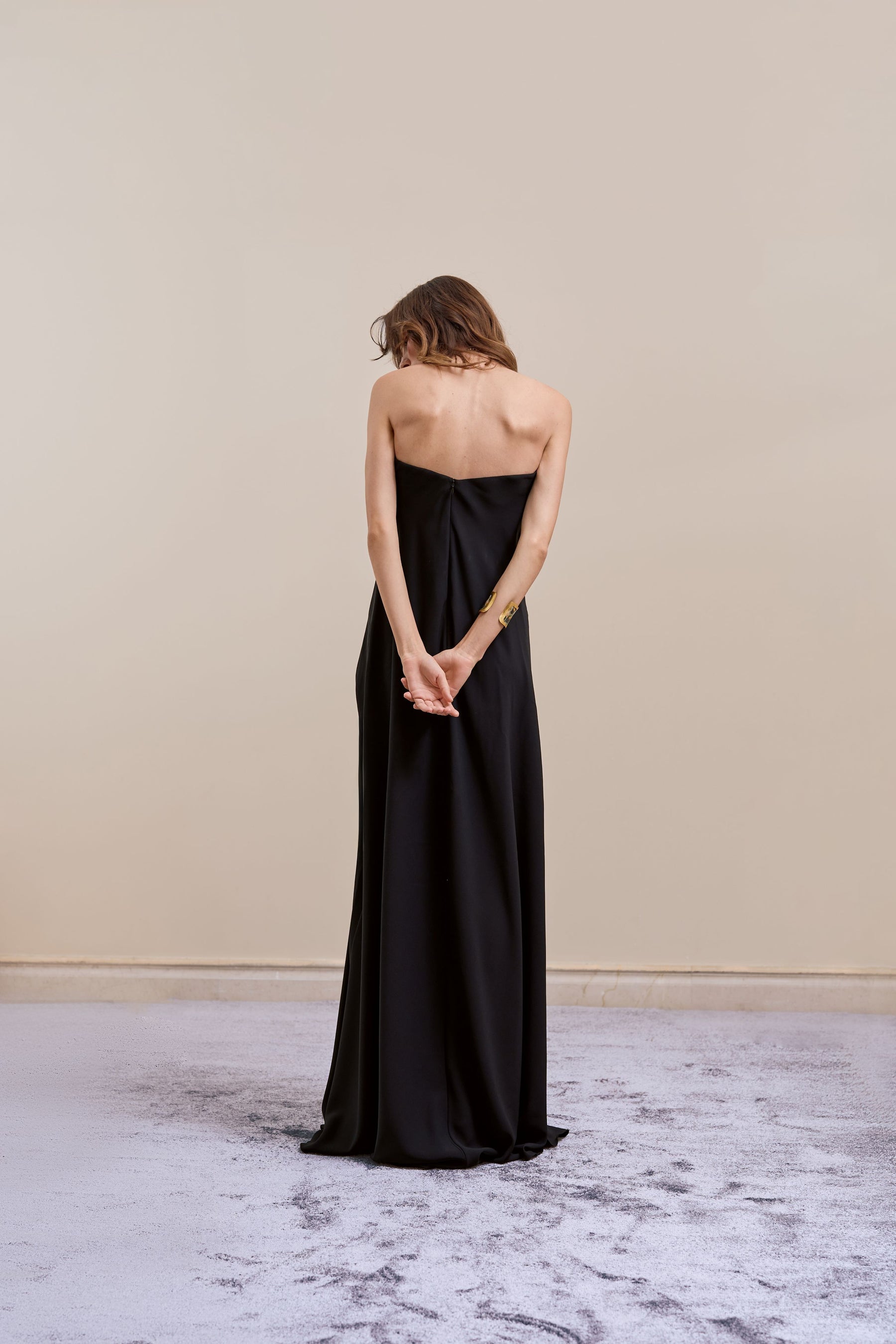 SILHOUETTE GOWN