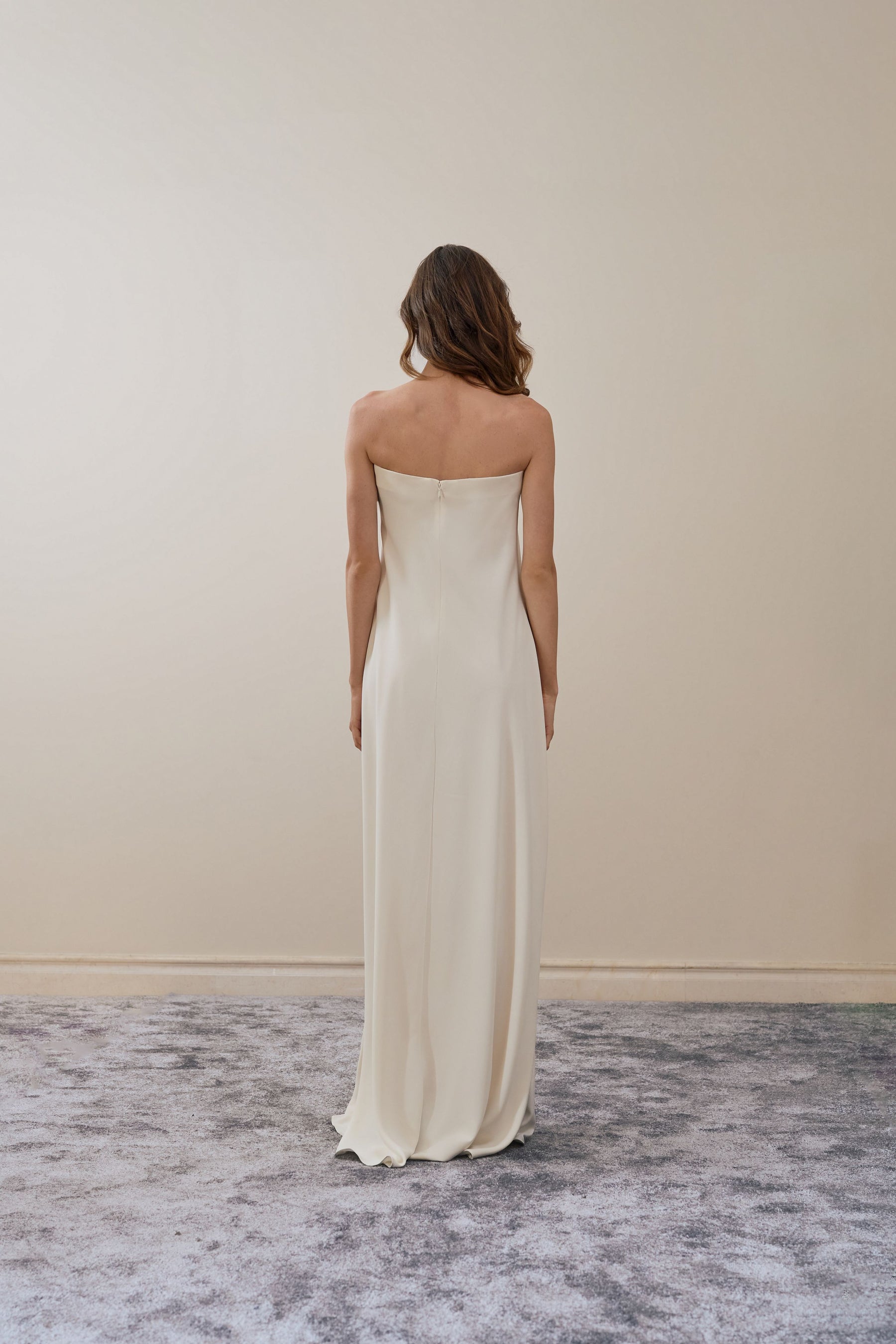 SILHOUETTE GOWN