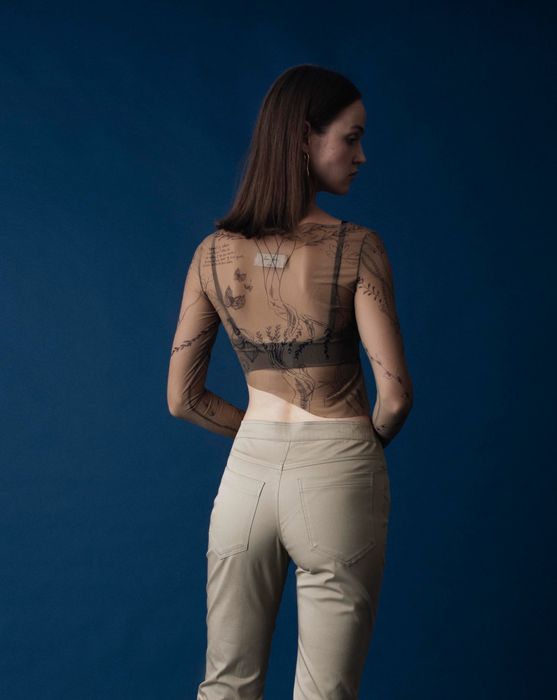 SOMA TATTOO CROP